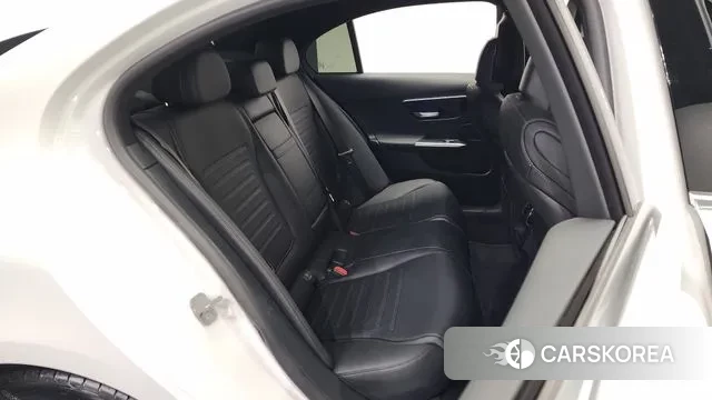 Mercedes-Benz C-Class W206 2023 Белый из Кореи, фото 3