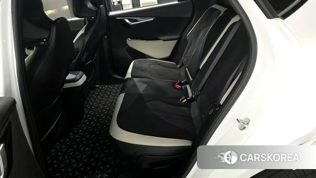 Kia EV6 2023 Белый из Кореи, фото 3