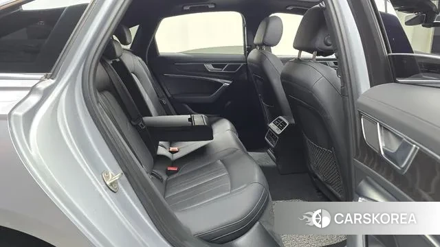 Audi A6 (C8) 2023 Серебристо-серый из Кореи, фото 3