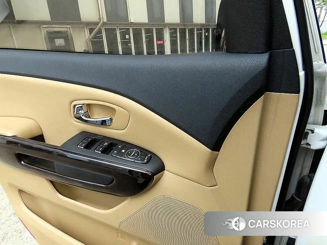 Kia The New Carnival 2018 Белый из Кореи, фото 3
