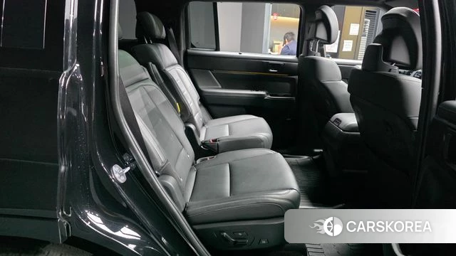 Hyundai Santa Fe (MX5) 2023 Черный из Кореи, фото 3