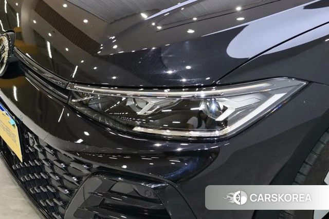 Volkswagen Passat 2024 Черный из Китая, фото 3