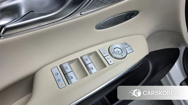 Genesis GV70 2024 Белый из Кореи, фото 3