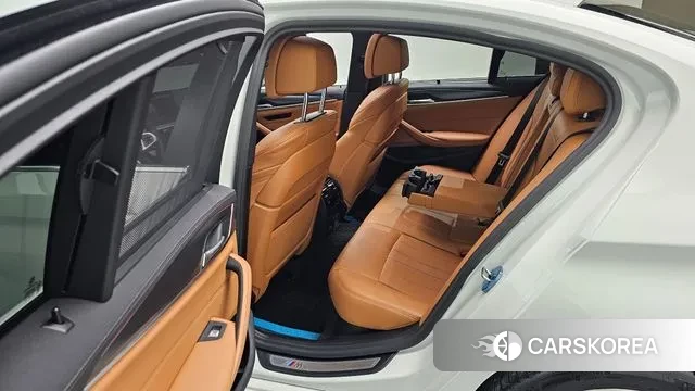 BMW 5 Series (G30) 2022 Белый из Кореи, фото 3