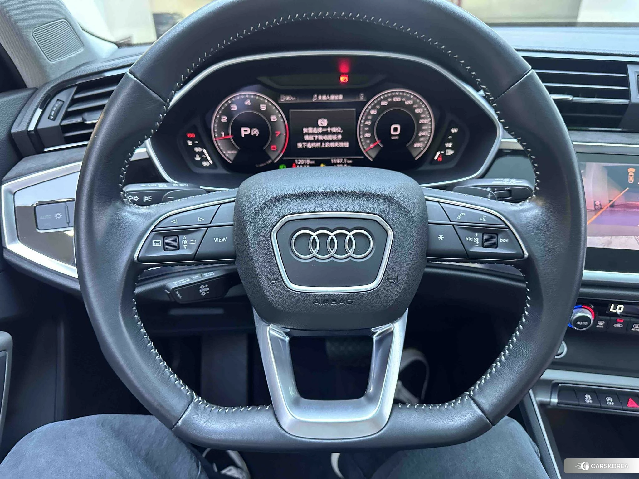 Audi Q3 2021 Темно-серый из Китая, фото 3