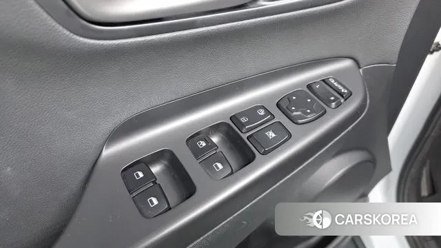 Hyundai Kona 2018 Белый из Кореи, фото 3