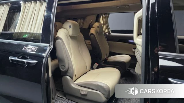 Kia Carnival 4th generation 2023 Черный из Кореи, фото 3