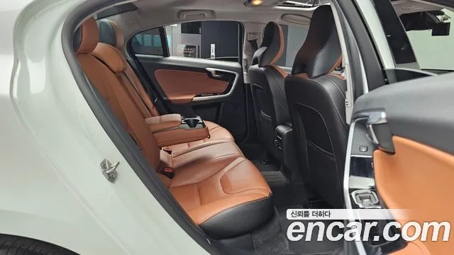 Volvo S60 id 2908100 из Кореи 3