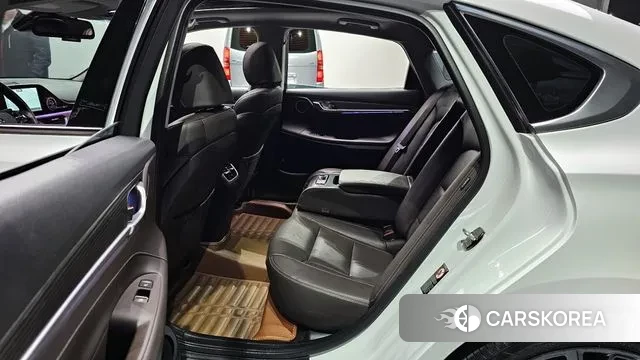 Hyundai Grandeur IG 2018 Белый из Кореи, фото 3