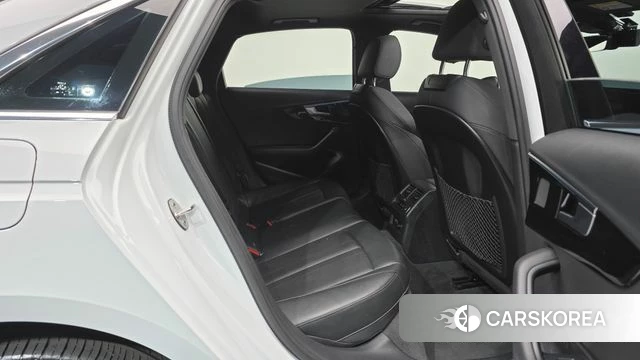 Audi A4 (B9) 2021 Белый из Кореи, фото 3