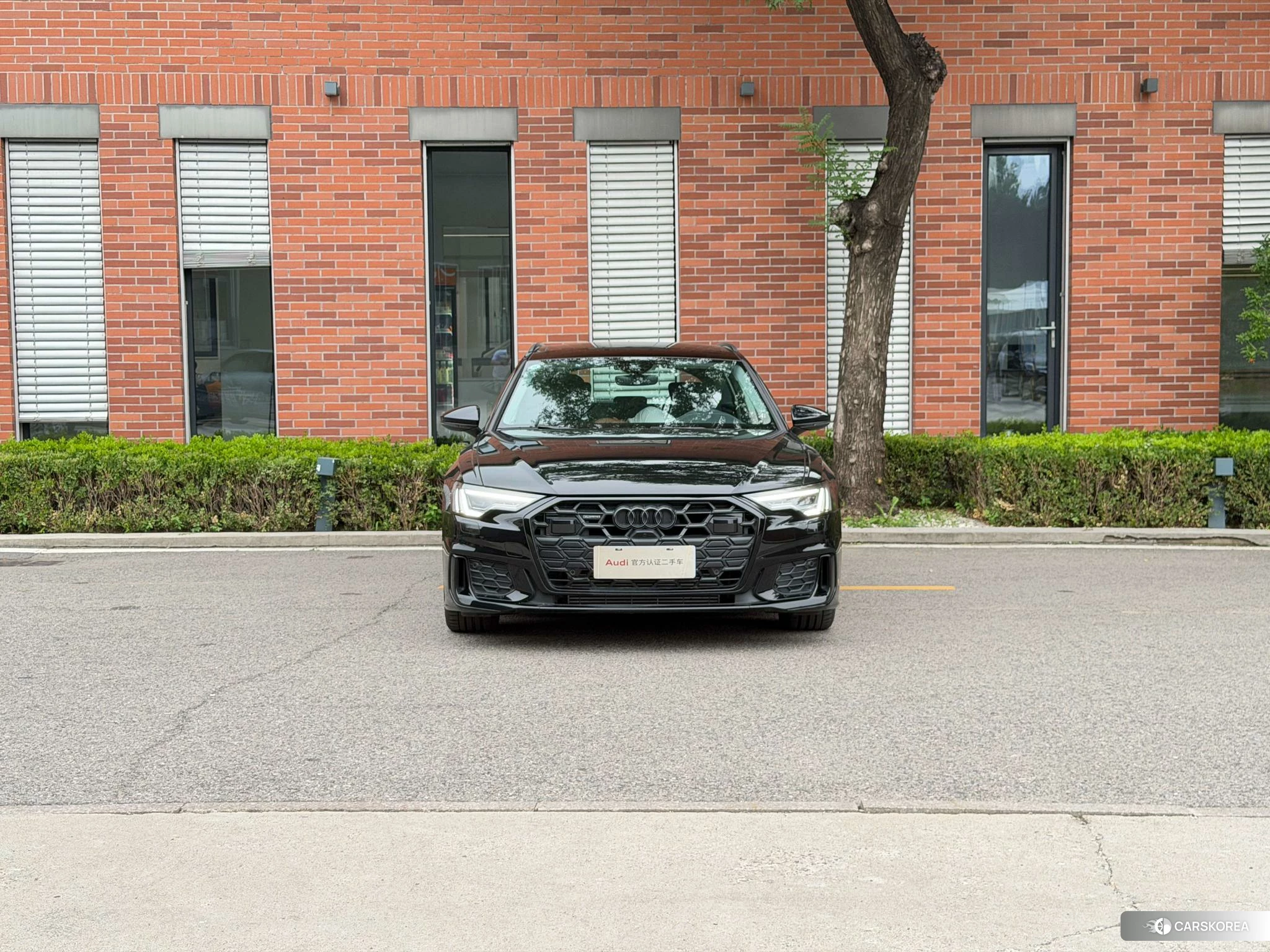 Audi A6 (import) 2024 Черный из Китая, фото 3