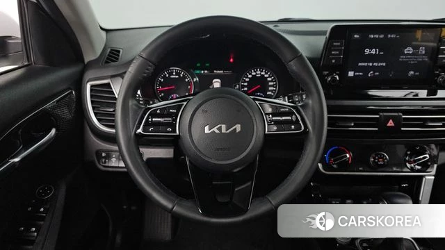 Kia Seltos 2022 Белый из Кореи, фото 3
