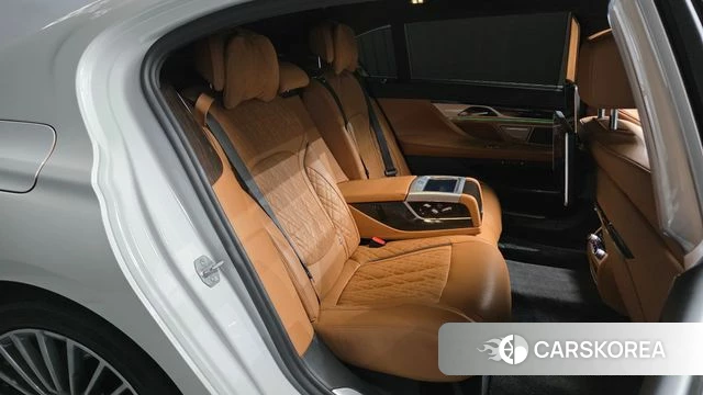 BMW 7 Series (G11) 2020 Белый из Кореи, фото 3
