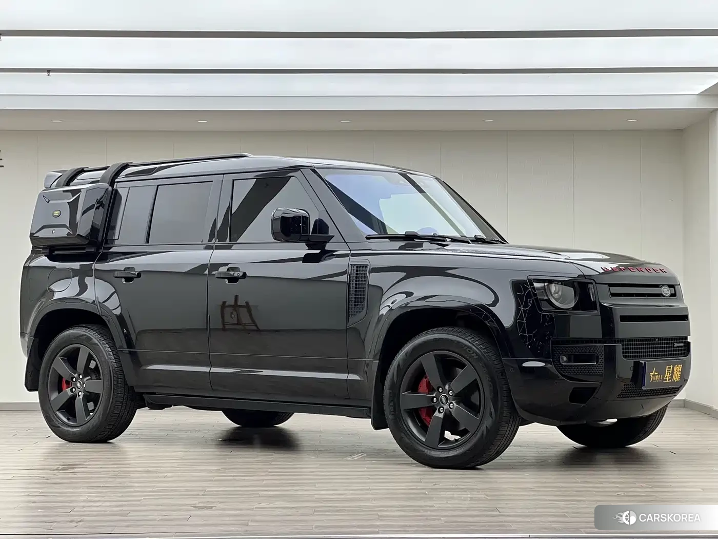 Land Rover Defender 2022 Черный из Китая, фото 3