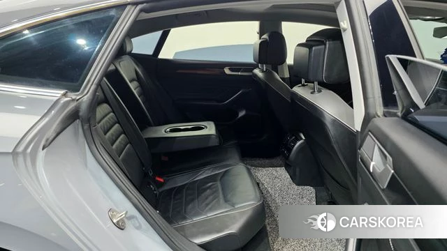 Volkswagen Arteon 2022 Серебристо-серый из Кореи, фото 3