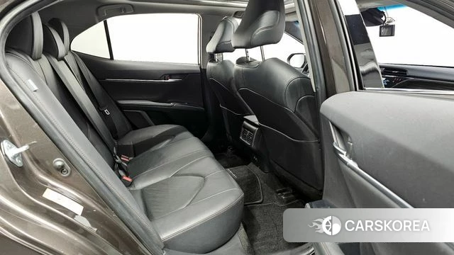 Toyota Camry (XV70) 2019 Коричневый из Кореи, фото 3