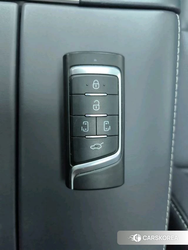 GAC Trumpchi Trumpchi M8 2023 Черный из Китая, фото 3