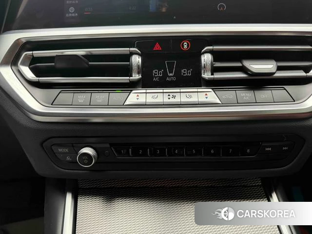 BMW 3 series 2021 Черный из Китая, фото 3
