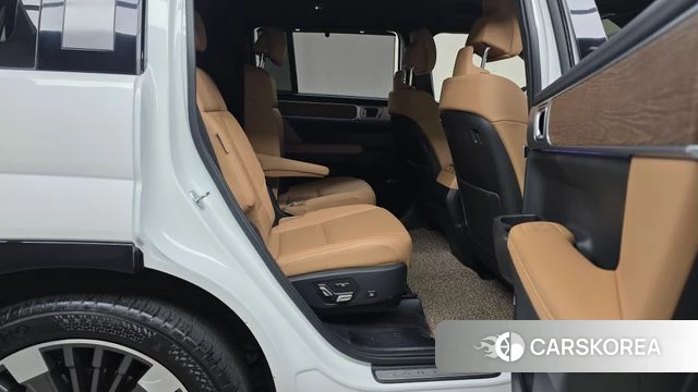 Hyundai Santa Fe (MX5) 2024 Белый из Кореи, фото 3