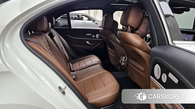 Mercedes-Benz E-Class W213 2021 Белый из Кореи, фото 3