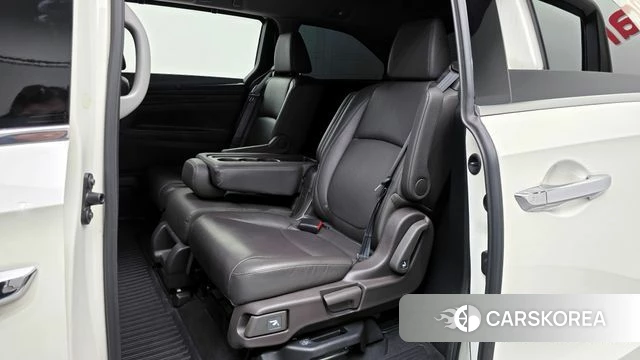 Honda Odyssey 2018 Белый из Кореи, фото 3