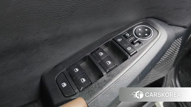 Kia Seltos 2022 Белый из Кореи, фото 3