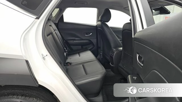 Hyundai Kona (SX2) 2023 Белый из Кореи, фото 3