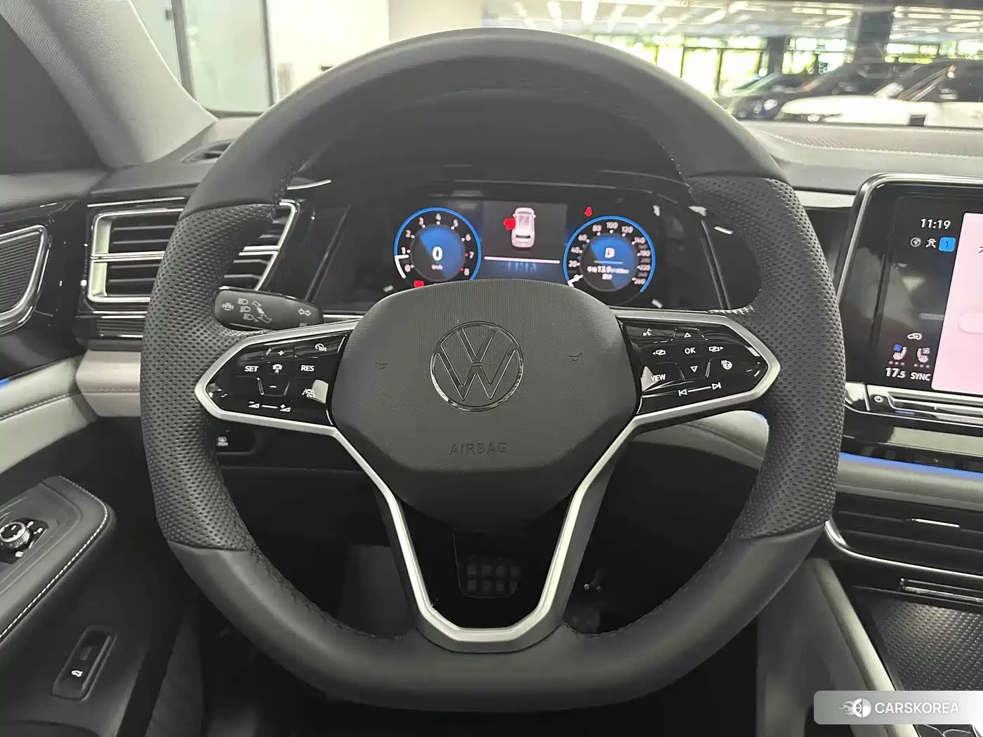 Volkswagen Touareg 2025 Черный из Китая, фото 3