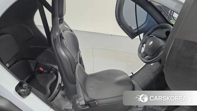 Renault Korea (Samsung) Twizy 2020 Светло-серебряный цвет из Кореи, фото 3