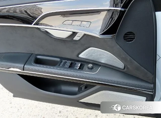 Audi A8 (D5) 2021 Белый из Кореи, фото 3