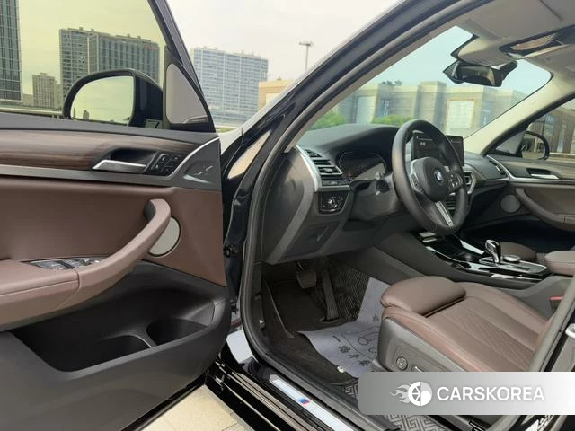 BMW X3 2023 Черный из Китая, фото 3