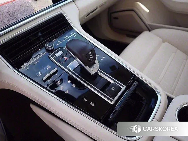 Porsche Panamera (971) 2021 Серебристо-серый из Кореи, фото 3