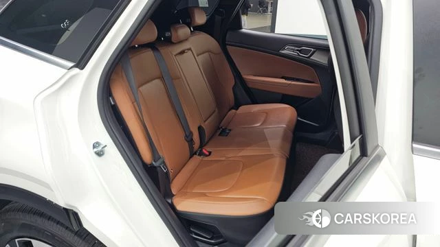 Kia Sportage 5th Generation Hybrid 2024 Белый из Кореи, фото 3