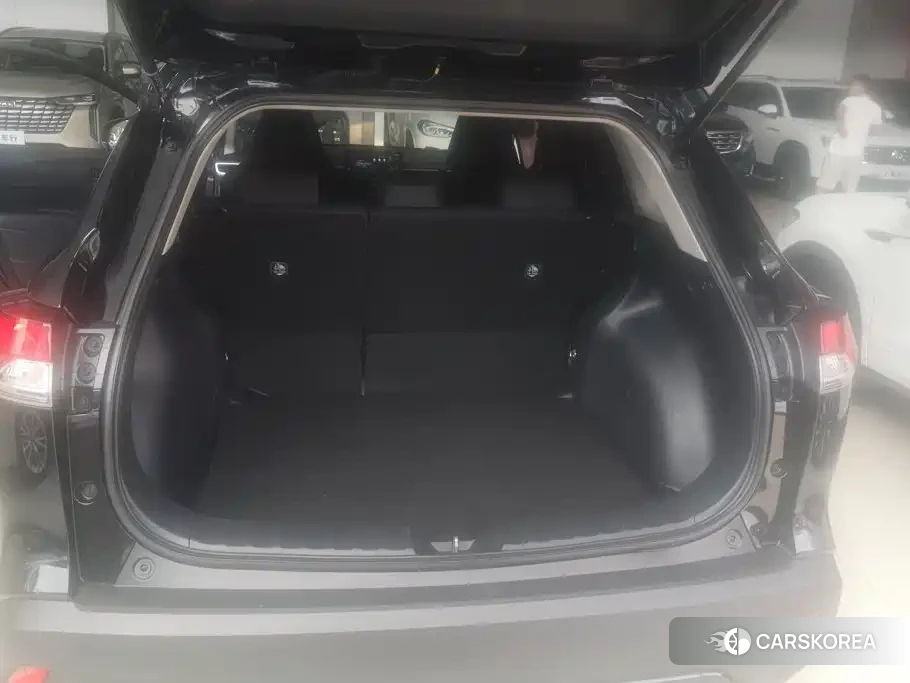 Toyota Corolla 2025 Черный из Китая, фото 3