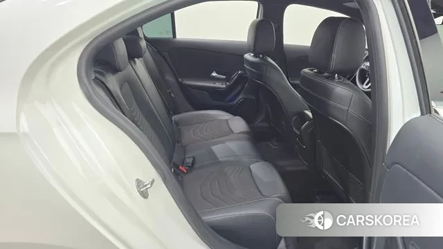 Mercedes-Benz A-Class W177 2020 Белый из Кореи, фото 3