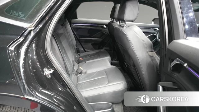 Audi Q3 (F3) 2020 Черный из Кореи, фото 3