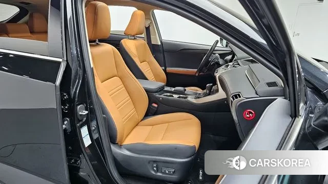 Lexus NX300h 2020 Черный из Кореи, фото 3