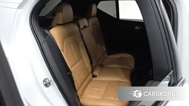 Volvo XC40 2022 Белый из Кореи, фото 3