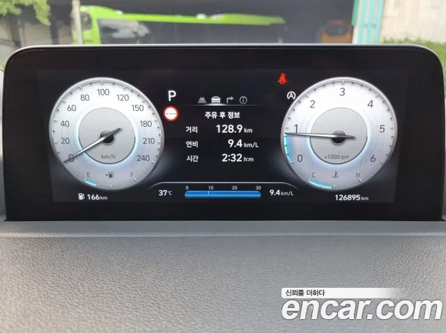 Hyundai Staria 2023 Черный из Кореи, фото 3