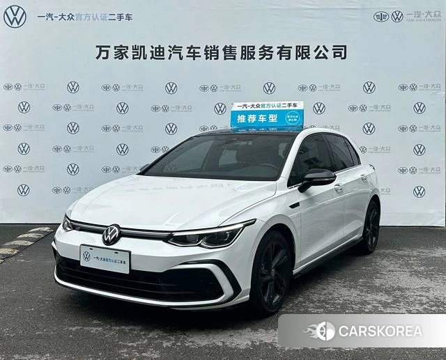 Volkswagen Golf 2022 Белый из Китая, фото 3