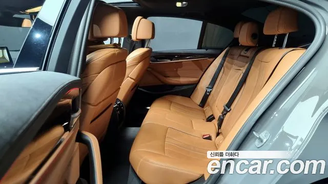 BMW 5 Series (G30) id 2720923 из Кореи 3