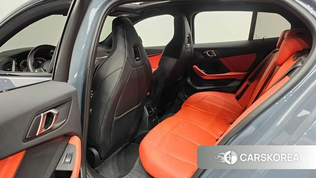 BMW 1 Series (F40) 2024 Цвет галактики из Кореи, фото 3
