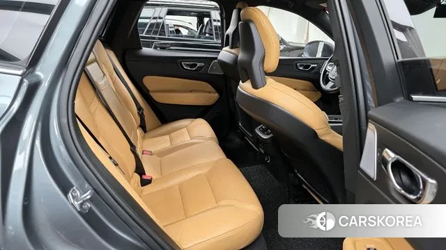 Volvo XC60 second Generation 2018 Серый из Кореи, фото 3