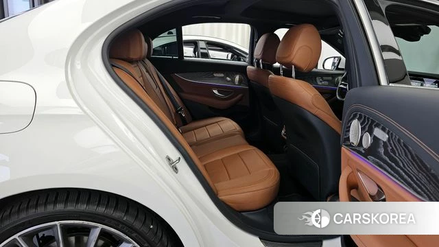 Mercedes-Benz E-Class W213 2021 Белый из Кореи, фото 3