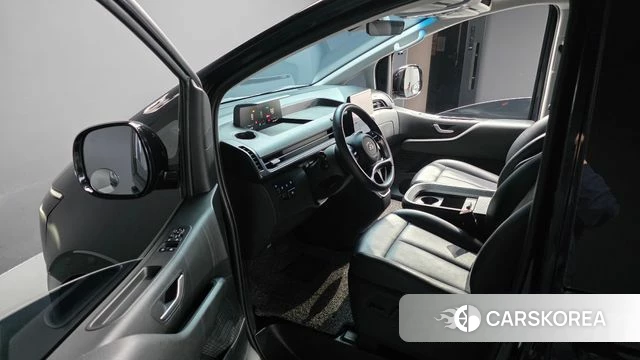 Hyundai Staria 2022 Черный из Кореи, фото 3