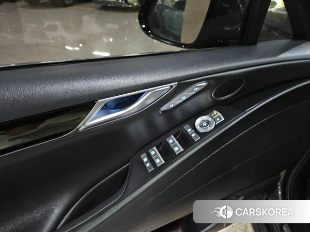 Genesis G80 (RG3) 2020 Темно-зеленый из Кореи, фото 3