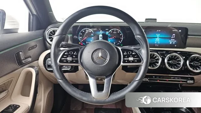 Mercedes-Benz A-Class W177 2021 Белый из Кореи, фото 3