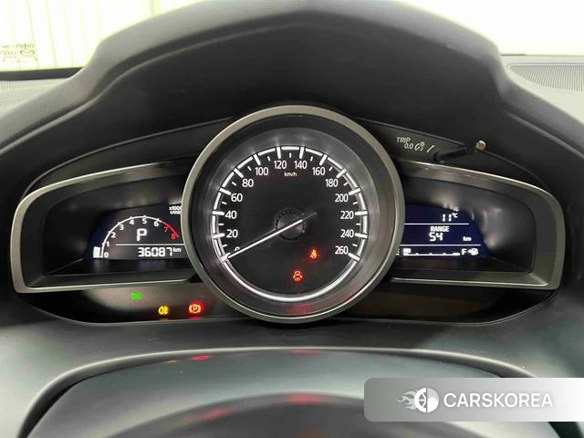 Mazda CX-4 2023 Белый из Китая, фото 3