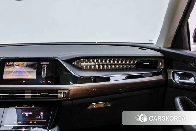 Audi Q6 2024 Черный из Китая, фото 3