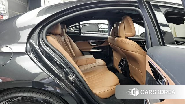 Mercedes-Benz E-Class W214 2025 Серый из Кореи, фото 3